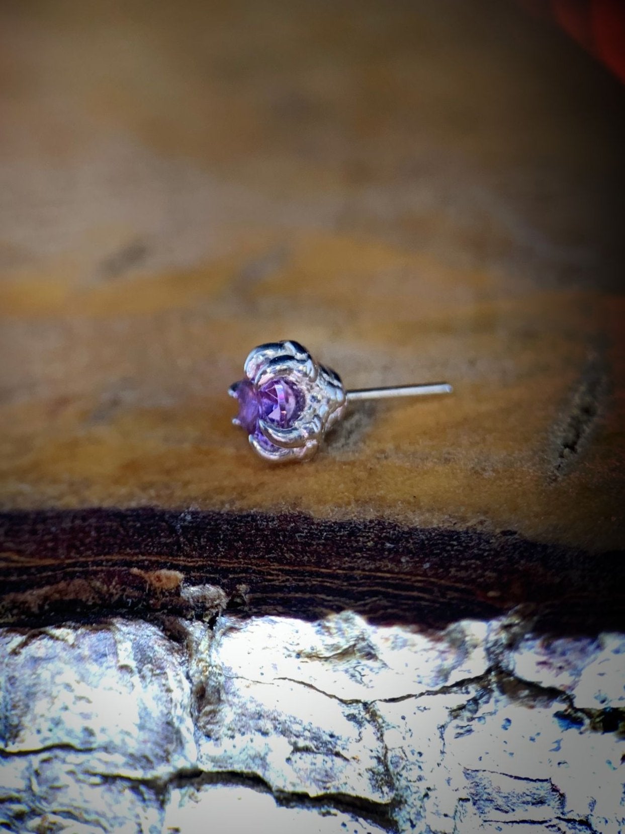 Pigeon Claw Gem - Amethyst Cubic Zirconia