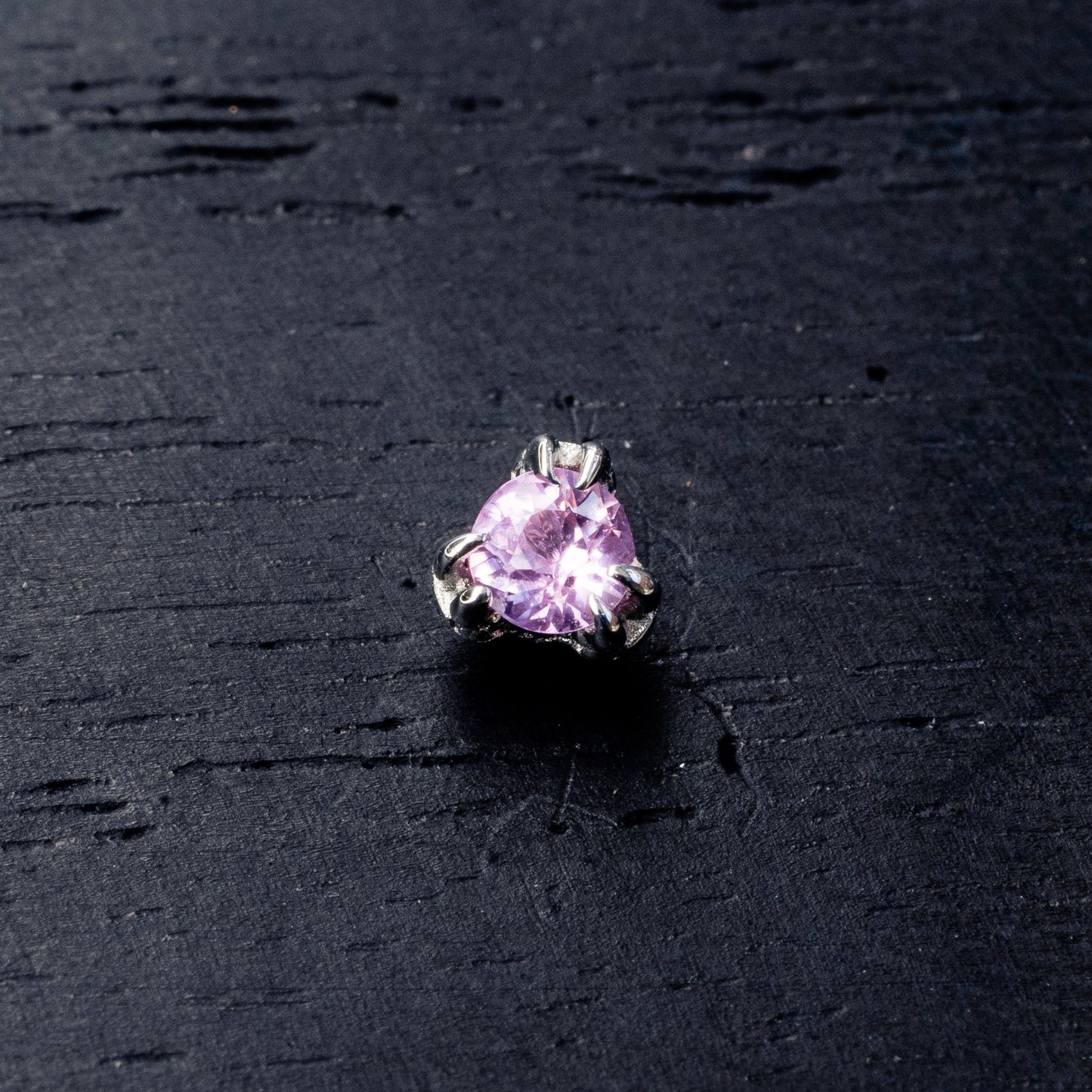 Pigeon Claw Gem - Pink Saphire