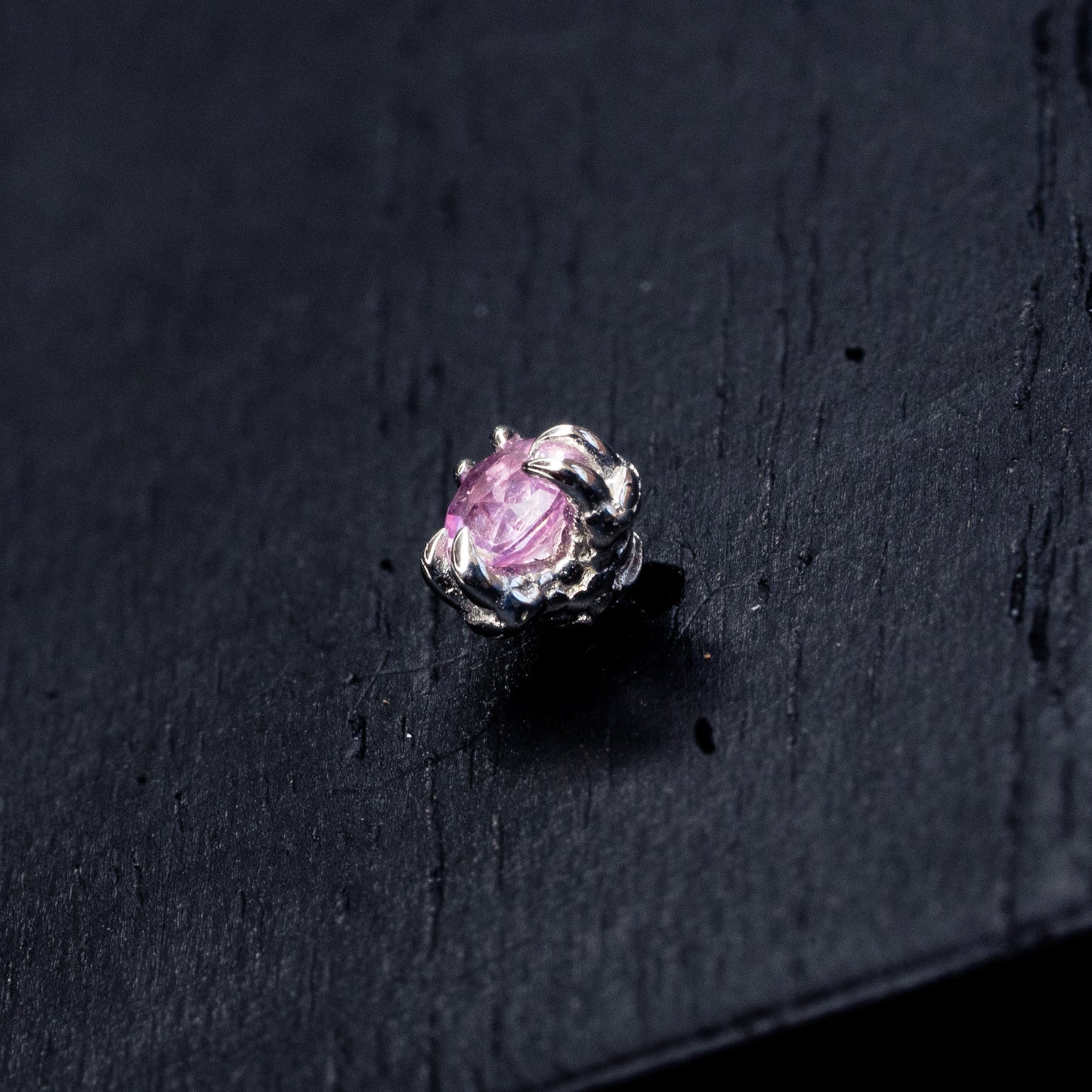 Pigeon Claw Gem - Pink Saphire