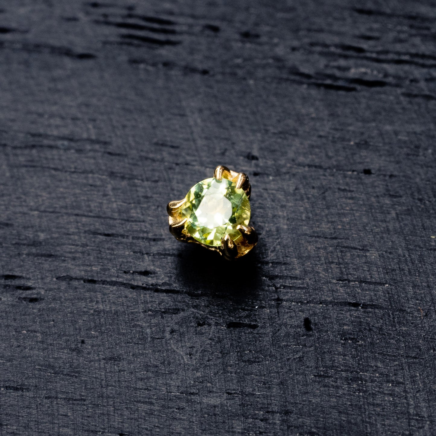 Pigeon Claw Gem - Green Peridot