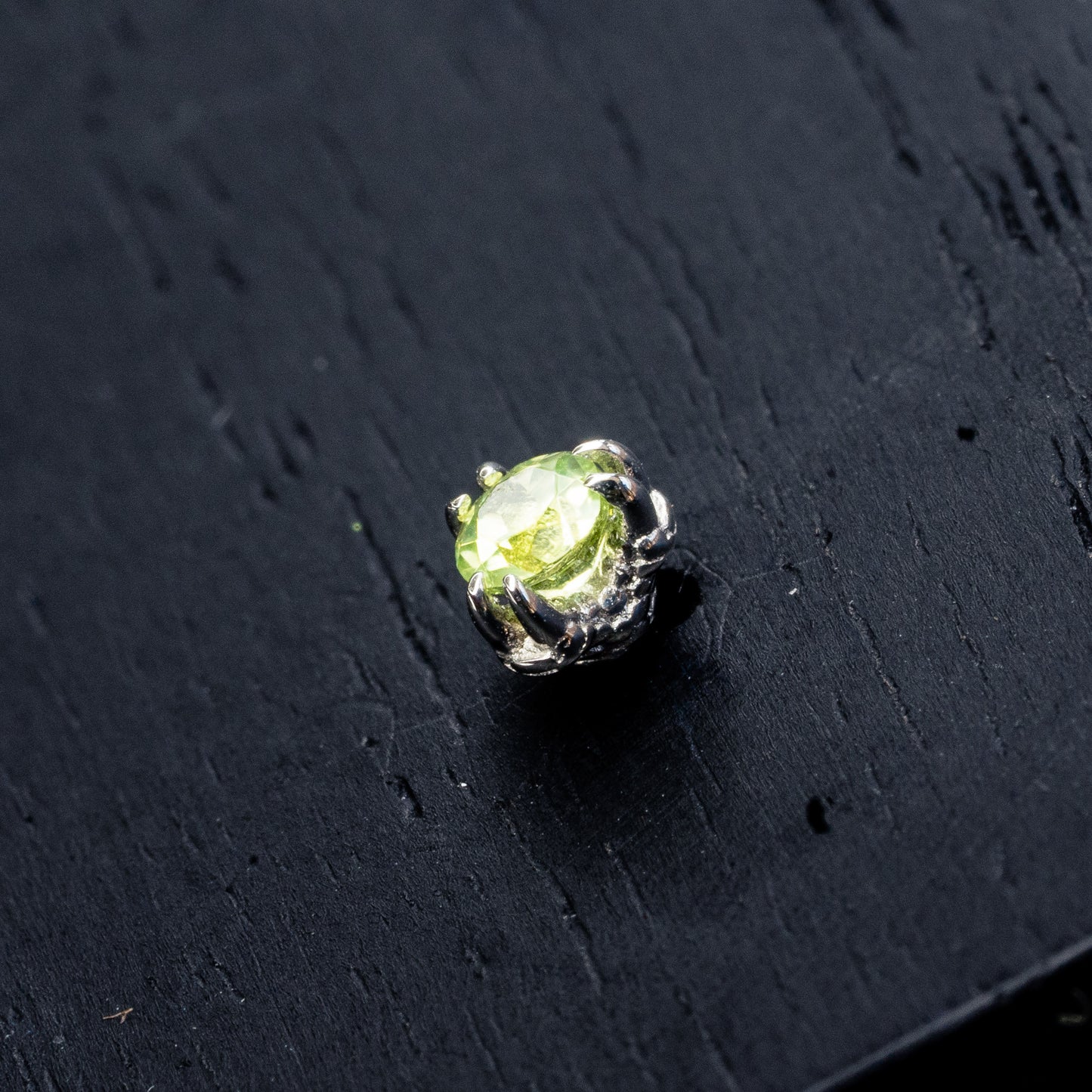 Pigeon Claw Gem - Green Peridot